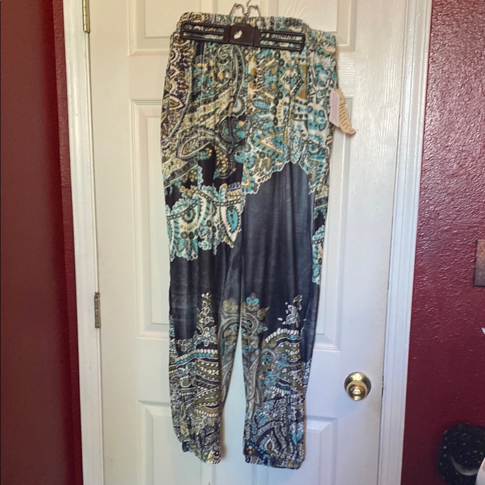 ONE WORLD Multicolor Paisley Joggers